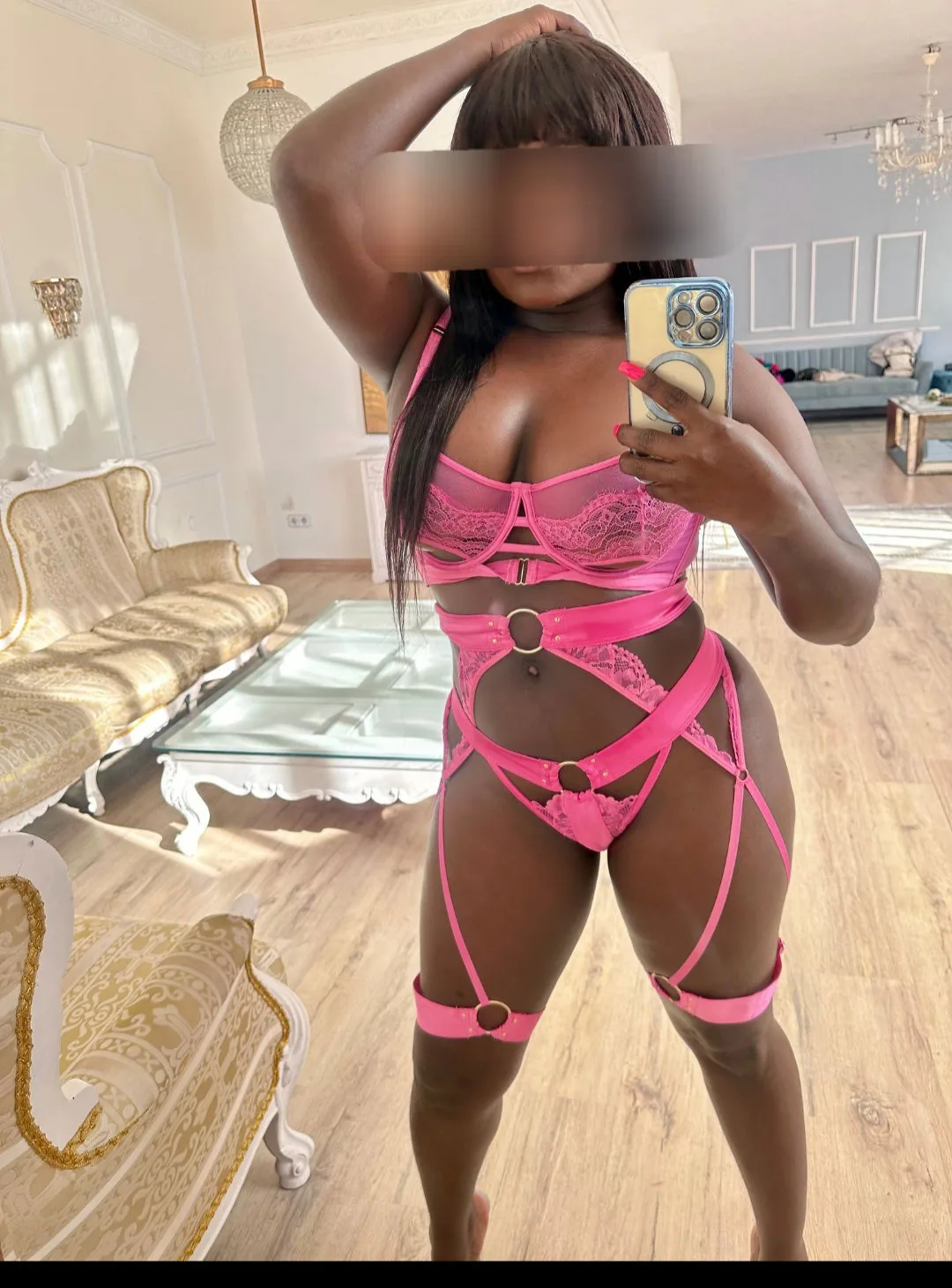 Suzytigerlady3 - Escort London
